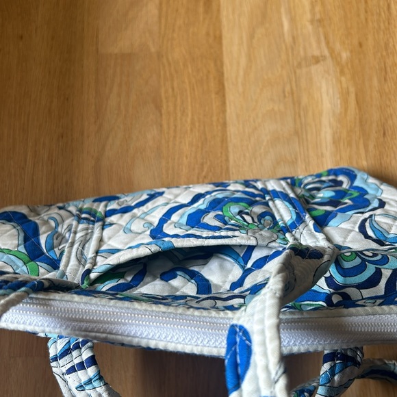 Vera Bradley Mediterranean White Purse - Picture 8 of 16